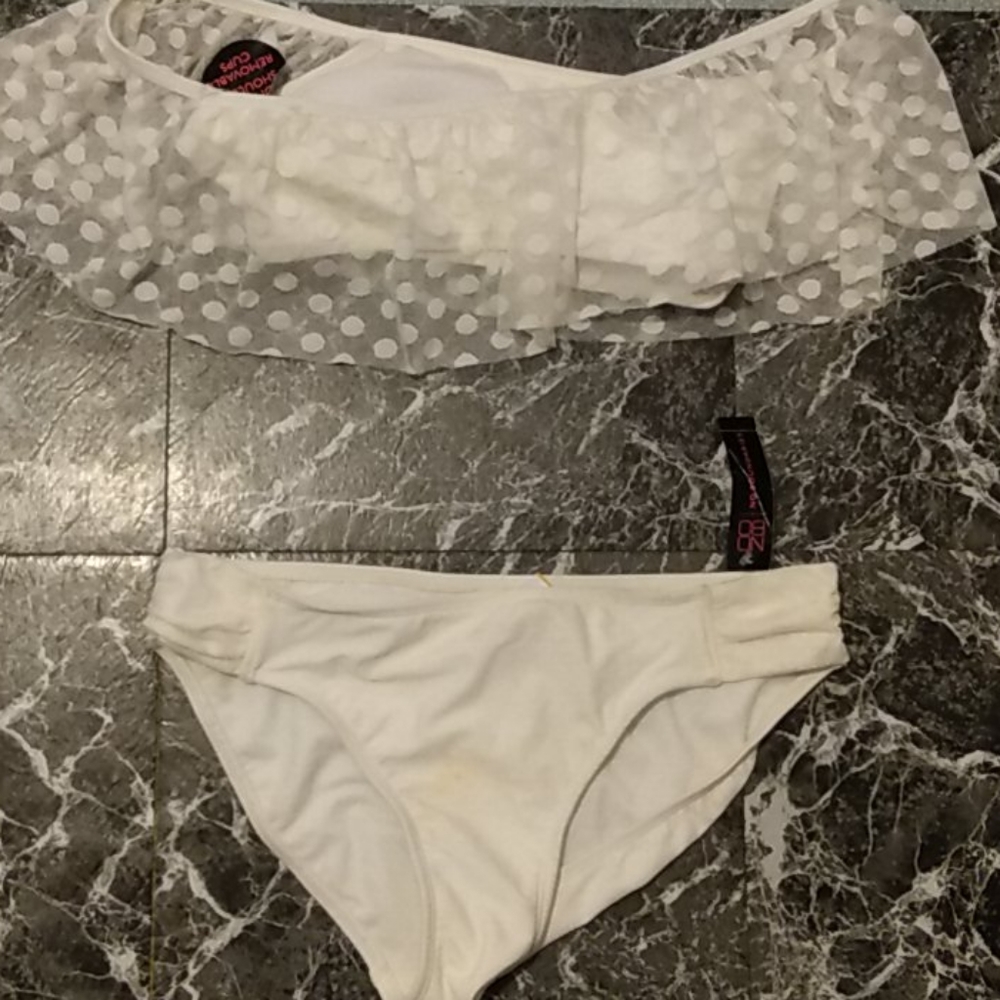 Bathing suit
